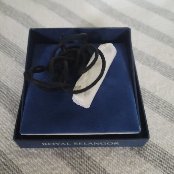 Royal Selangor Necklace - Picture 5 of 10